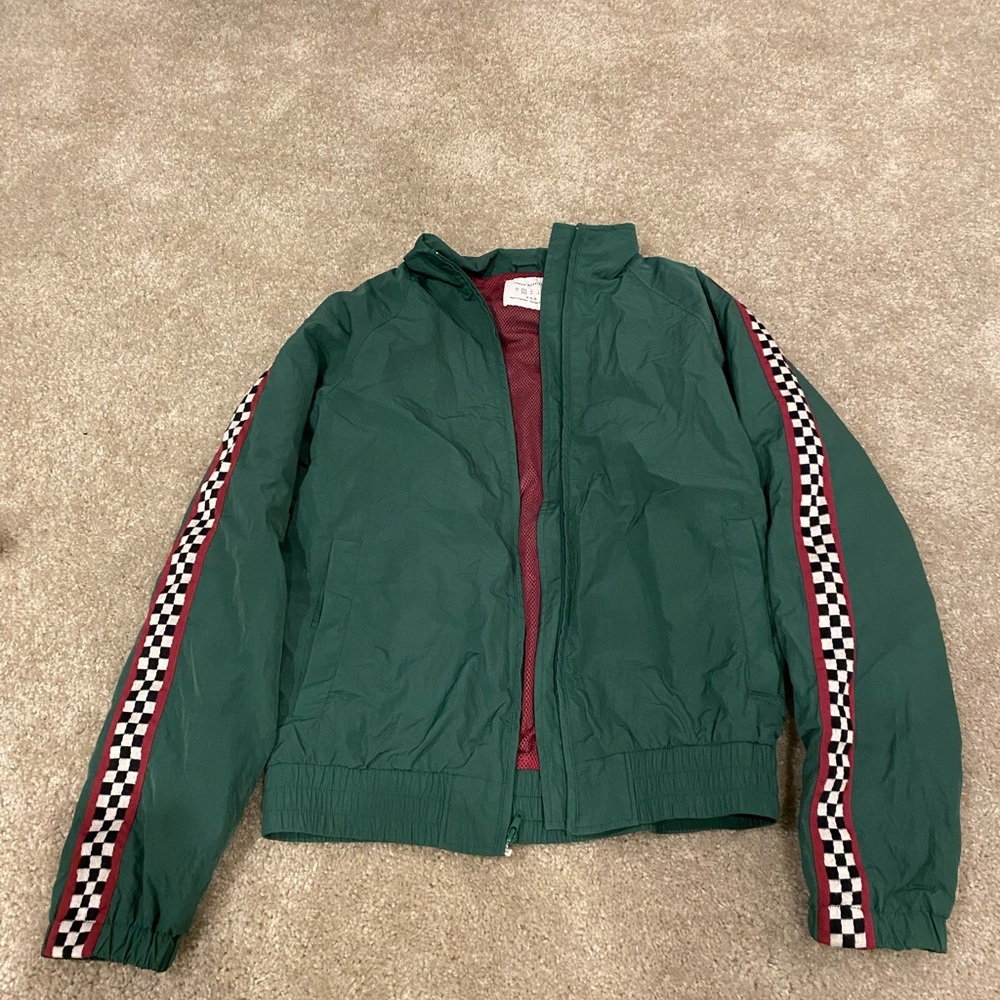 Urban Outfitters Men’s retro wind breaker, size s